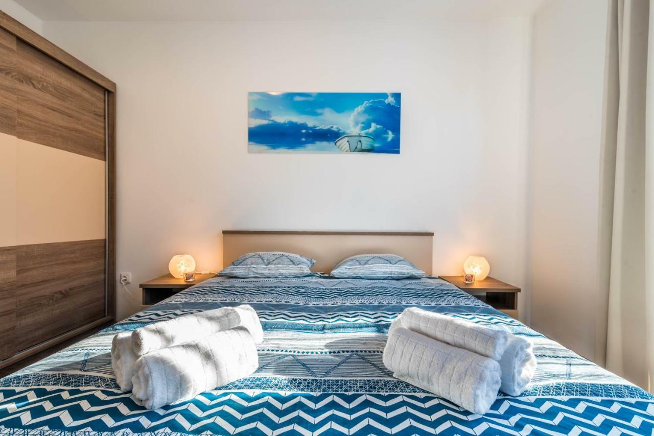 City Market Apartments พูลา ภายนอก รูปภาพ